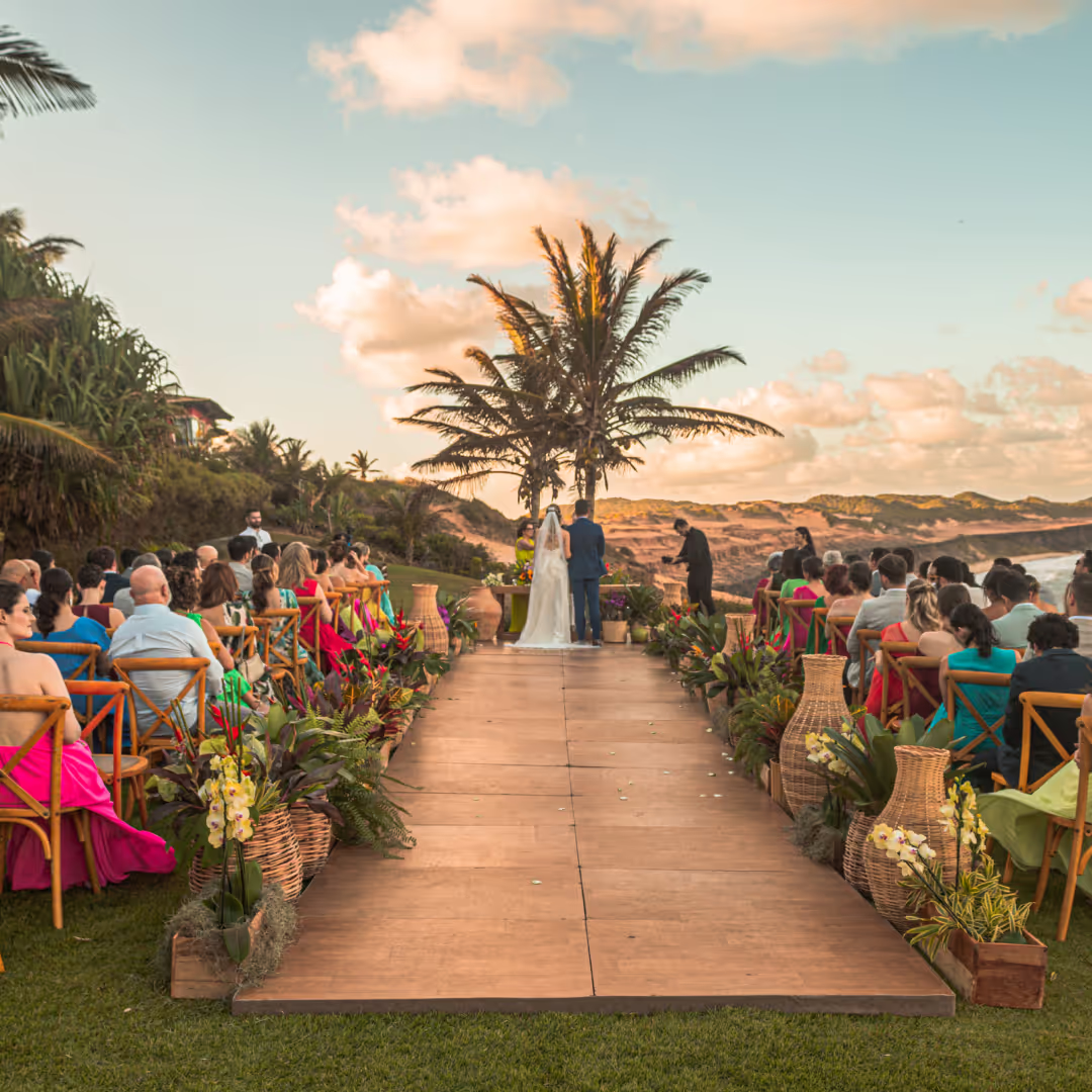 Casamento na praia: as melhores dicas para uma experiência inesquecível Cenário deslumbrante e serviços exclusivos: confira dicas essenciais para um inesquecível casamento na praia, em Sibaúma, Pipa - RN